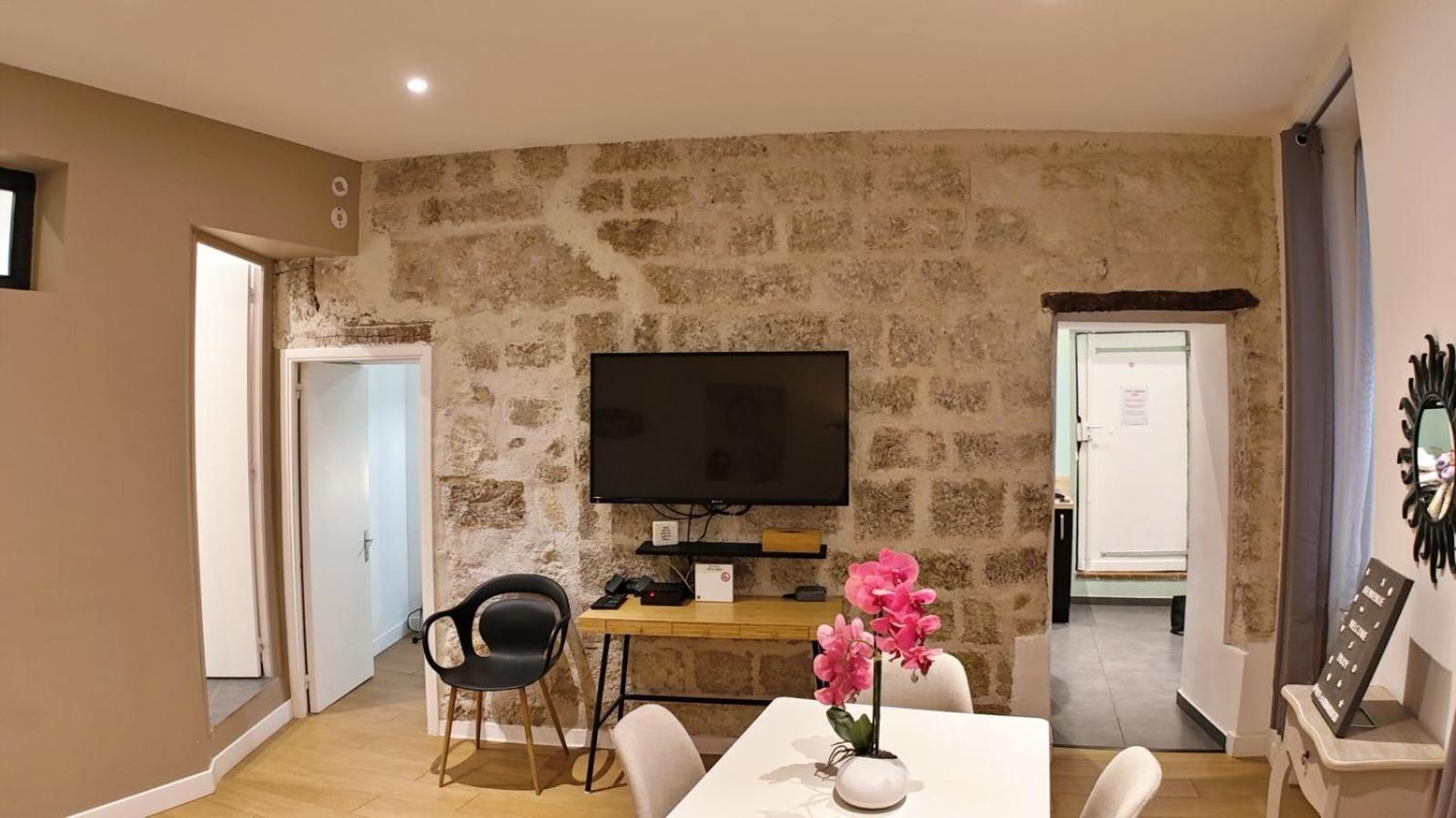 L'Escapade, Appartement Cosy Au Coeur De Γκρας Εξωτερικό φωτογραφία